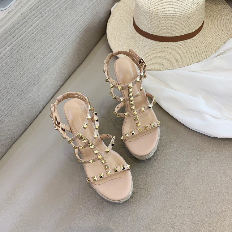 High Heel Platform Roman Sandals with Studs and Ankle Strap - Image 4