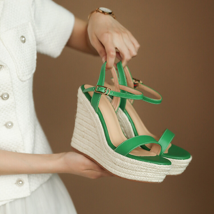 Women's Platform Wedge Sandals with T-Strap and Buckle - Image 2